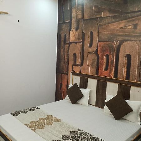 Branded Guest House Jalandhar Buitenkant foto